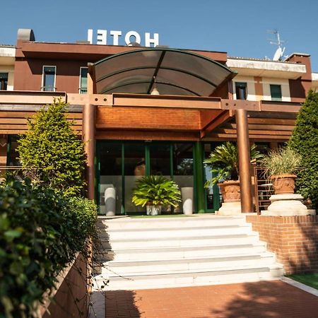 Hotel Querini Budget & Business Hotel Sandrigo Buitenkant foto